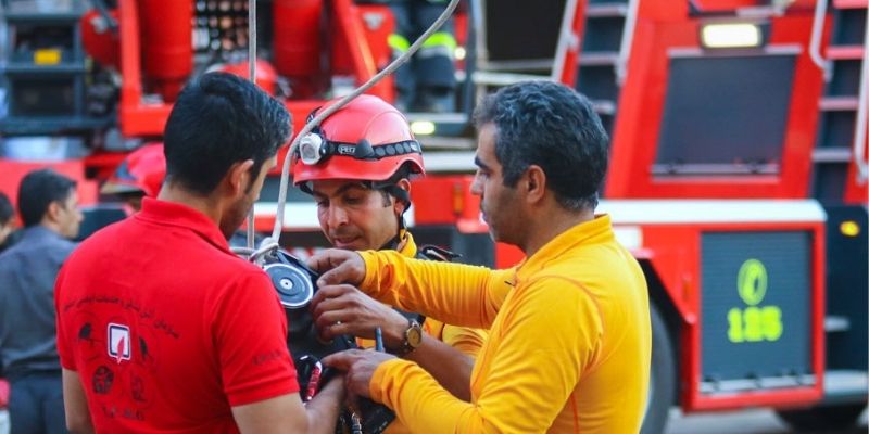 انجام 325 عملیات آتشنشانی در شهرستان خمین