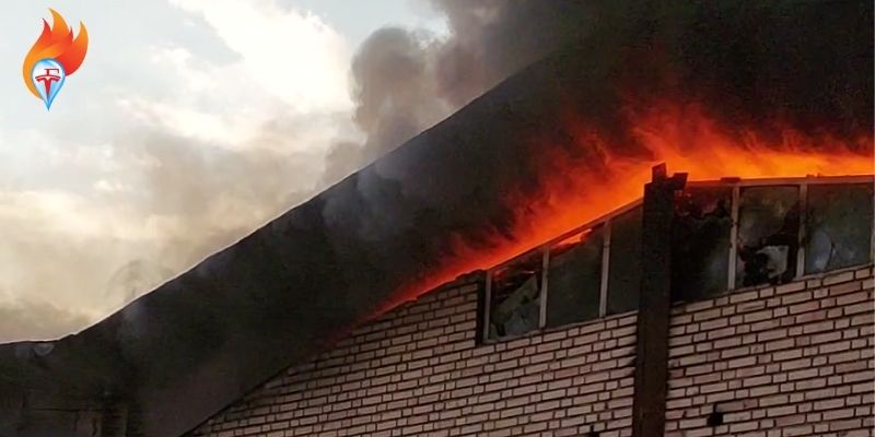 مهار آتشسوزی در انبار کالا در کهریزک