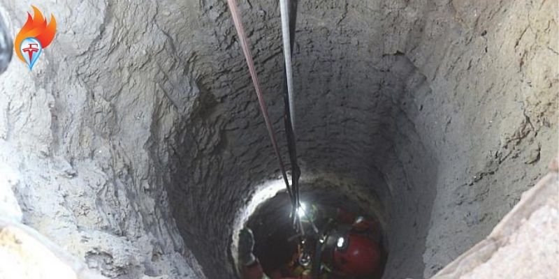 کشف جنازه مرد جوان در چاه 45 متری در شهر ری
